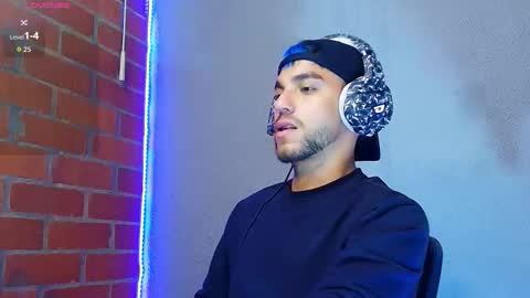 Snapshot of lucky_blessed chatting on 11.17.25 lucky_blessed online show from 11.17.25