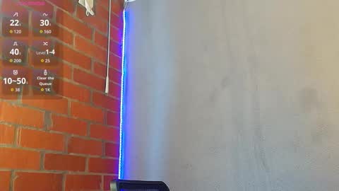 Snapshot of lucky_blessed chatting on 12.19.25 lucky_blessed online show from 12.19.25