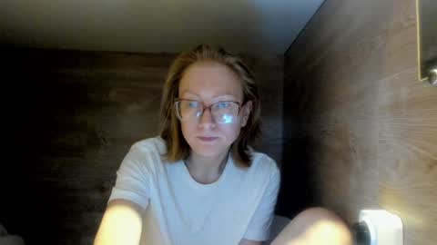 lucky_licky20 online show from 01.30.25