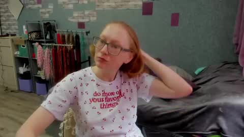 lucky_licky20 online show from 04.17.26