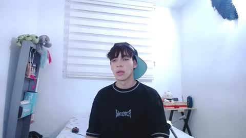 lucky_strickee online show from 10.13.25