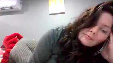 luckygirl96 online show from 10.14.25