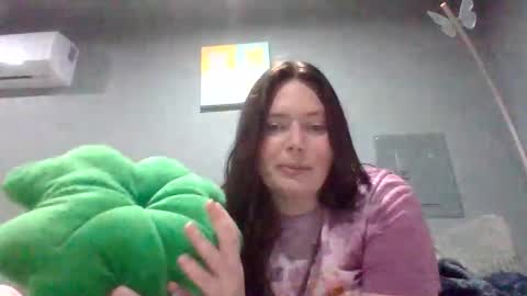 luckygirl96 online show from 10.23.25