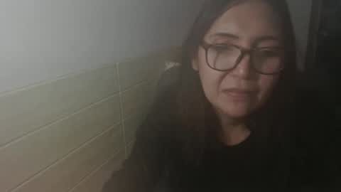 Snapshot of luckyisa chatting on 12.17.25 angelisa online show from 12.17.25