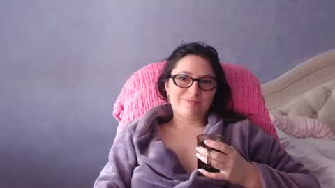 luckylinda23 online show from 04.30.26
