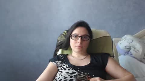 Snapshot of luckylinda23 chatting on 06.14.26 luckylinda23 online show from 06.14.26