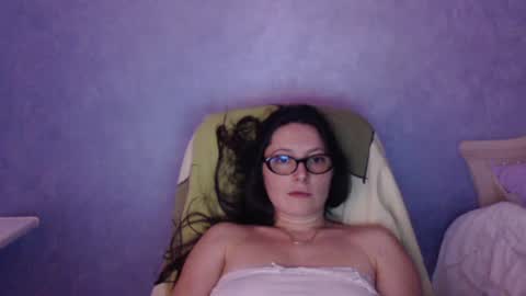 Snapshot of luckylinda23 chatting on 06.16.26 luckylinda23 online show from 06.16.26