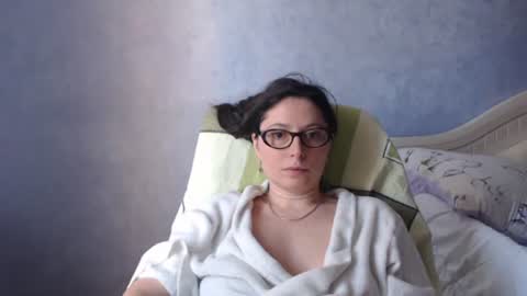 Snapshot of luckylinda23 chatting on 06.18.26 luckylinda23 online show from 06.18.26