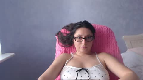 Snapshot of luckylinda23 chatting on 07.17.26 luckylinda23 online show from 07.17.26