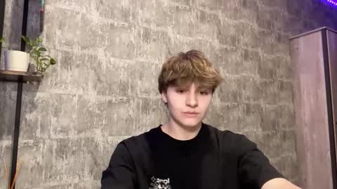 Snapshot of luckymenchik chatting on 02.14.26 Ricky online show from 02.14.26