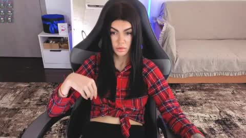 Monika online show from 04.30.26