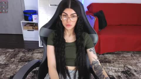 Snapshot of luckyrebel_ chatting on 05.30.26 Monika online show from 05.30.26