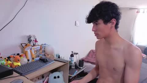 Lu Independent Model online show from 01.18.26