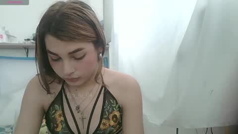 Lucrecia... new accout...OFS LU 21 online show from 01.17.25