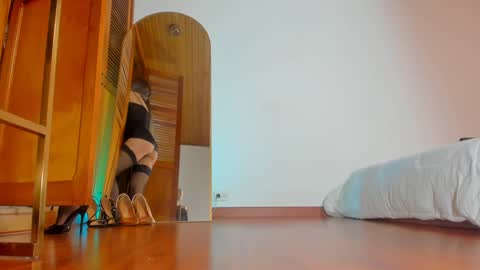 Hello my name is Lucy nice to meet you  thumb up is important for me kisses     online show from 12.03.24