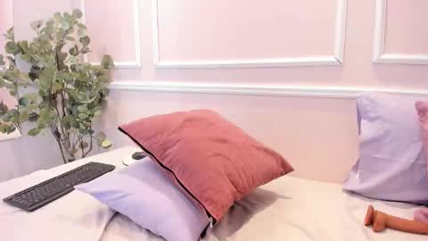 lucy_canel online show from 01.08.26