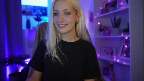 Cutie Lucy online show from 07.17.26