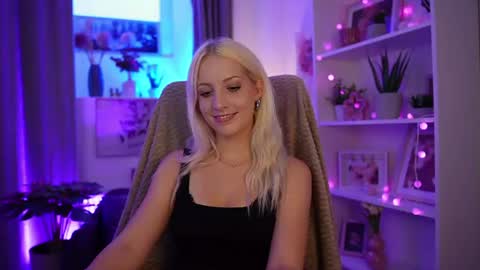 Cutie Lucy online show from 07.18.26