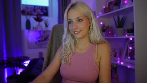 Cutie Lucy online show from 07.24.26