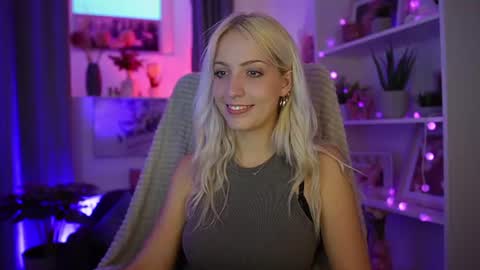 Cutie Lucy online show from 07.25.26