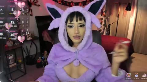 Snapshot of lucy_fernandez chatting on 10.23.25 lucyfer online show from 10.23.25