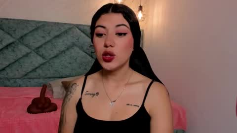 Snapshot of lucy_greys_ chatting on 03.27.26 Lucy Greys online show from 03.27.26