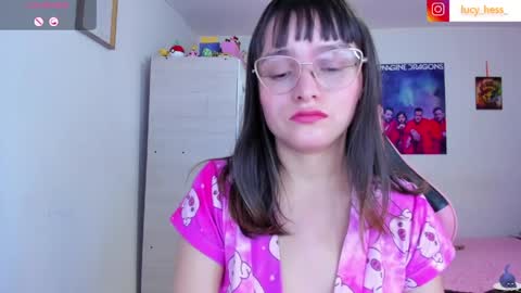 Snapshot of lucy_hess_ chatting on 05.27.26 Lucy online show from 05.27.26