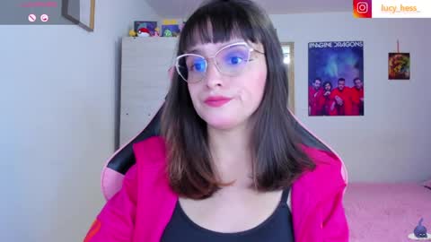 Snapshot of lucy_hess_ chatting on 05.29.26 Lucy online show from 05.29.26