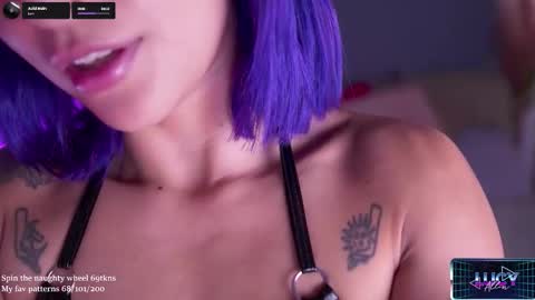 Lucy Alien  online show from 09.13.25