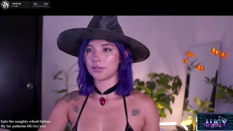 Lucy Alien  online show from 10.17.25
