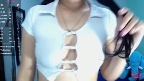 L U C Y  online show from 02.04.25