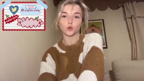 Snapshot of lucydelovely chatting on 06.20.26 Lucy online show from 06.20.26