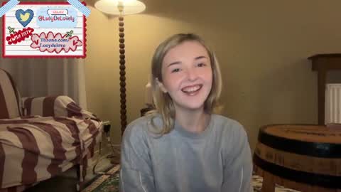 Snapshot of lucydelovely chatting on 08.01.26 Lucy online show from 08.01.26