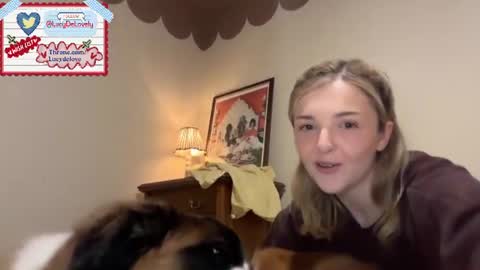 Snapshot of lucydelovely chatting on 08.04.26 Lucy online show from 08.04.26