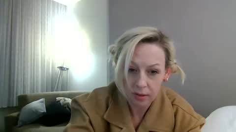 Snapshot of lucyloveslookers78240 chatting on 12.04.24 Lucy Loves Lookers online show from 12.04.24