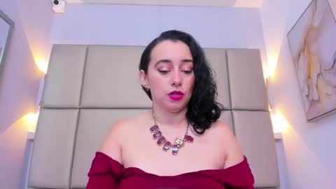 Snapshot of lucymendezz_ chatting on 07.23.26 Lucy online show from 07.23.26
