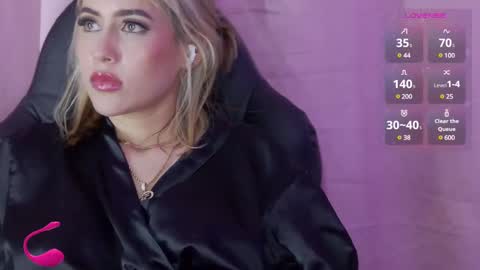 Snapshot of lucyrouse18 chatting on 02.13.25 Lucy online show from 02.13.25