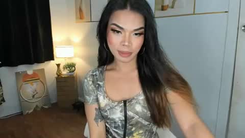 lucyvane online show from 07.02.26