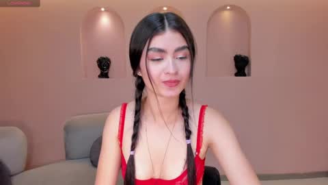 Snapshot of lucyweiss_ chatting on 09.18.25 Lucy online show from 09.18.25