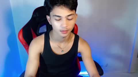 Snapshot of luda_69 chatting on 12.17.25 luda_69 online show from 12.17.25