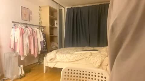 Snapshot of lueleu chatting on 01.13.26 May online show from 01.13.26