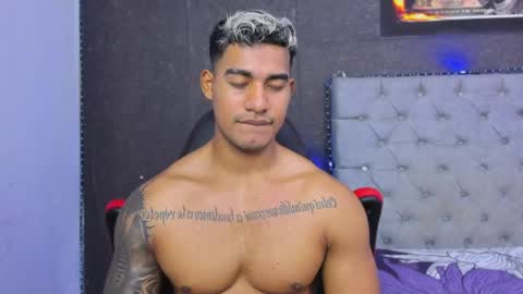 Snapshot of luigi_hot_ chatting on 05.19.26 Luigi Independent model online show from 05.19.26