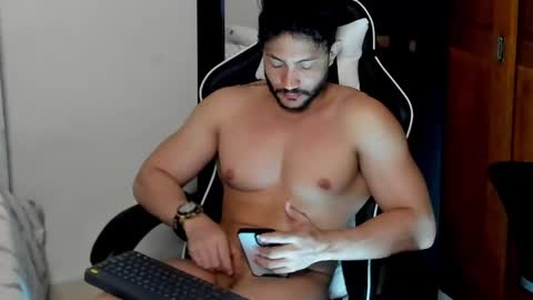 Snapshot of luis_baptista chatting on 12.21.24 luis_baptista online show from 12.21.24