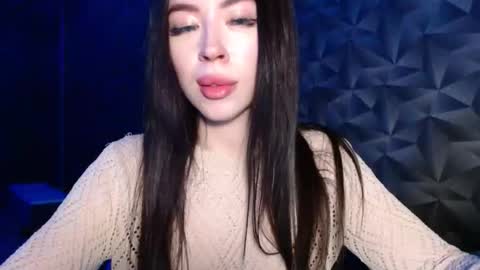 luisa lovedom online show from 04.03.26