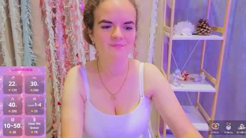 Snapshot of luisa_rosee chatting on 10.08.25 Luisa Rosee online show from 10.08.25