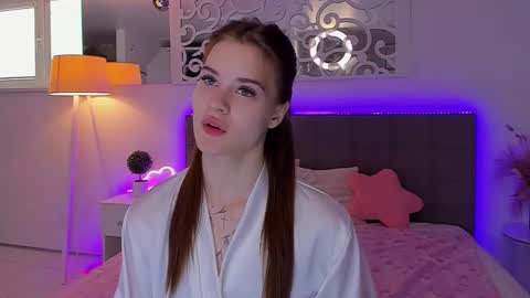 LuisaClover online show from 04.28.26