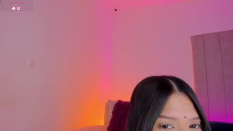 Snapshot of luisah_ chatting on 07.30.26 L U I S A online show from 07.30.26