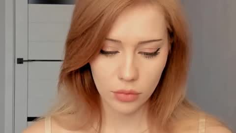 Snapshot of luiza012 chatting on 01.14.26 Lizzy online show from 01.14.26