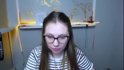 Snapshot of luizaheems_ chatting on 12.13.24 Luiza online show from 12.13.24