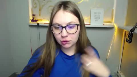 Snapshot of luizaheems_ chatting on 12.16.24 Luiza online show from 12.16.24